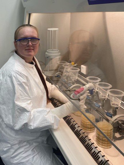 Former student Emma about working as a Biological Medical Analyst ...